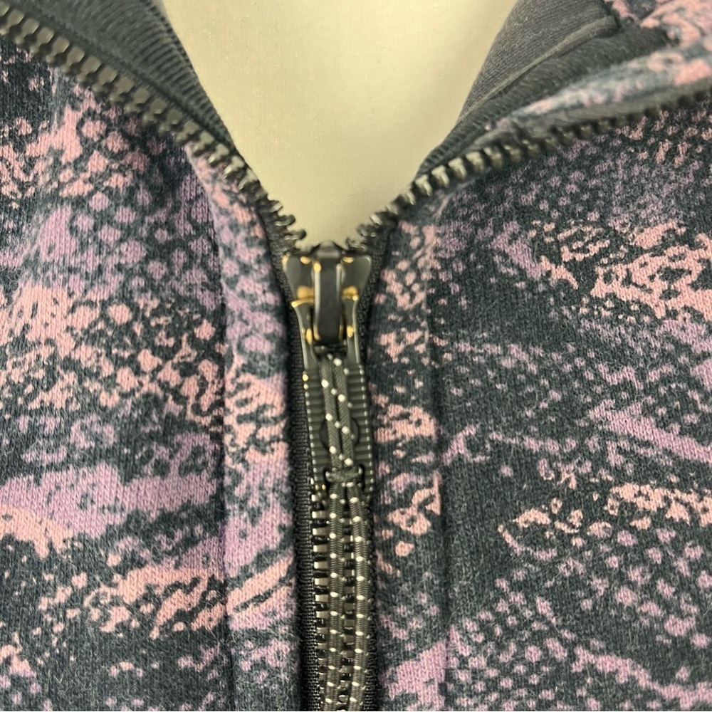 Lululemon | Scuba Hoodie IV Size 6 - Picture 11 of 11